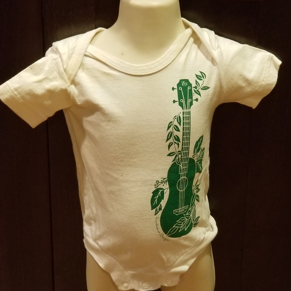 Hawaiian Ukulele Onesie - Picture 1 of 7